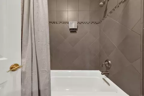 Bath - 4964 Skyhawk Way, Oceanside, CA 92056 photo 8 of 8