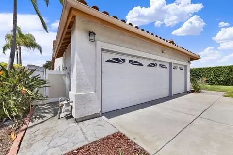 Exterior - 4964 Skyhawk Way, Oceanside, CA 92056 photo 3 of 10