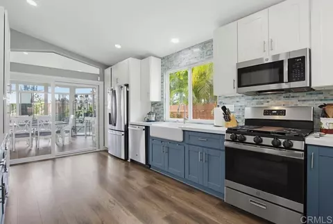 Kitchen - 3735 Via Del Rancho, Oceanside, CA 92056 photo 2 of 5