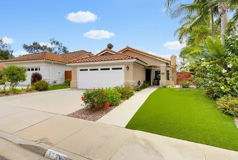 Exterior - 3735 Via Del Rancho, Oceanside, CA 92056 photo 13 of 17