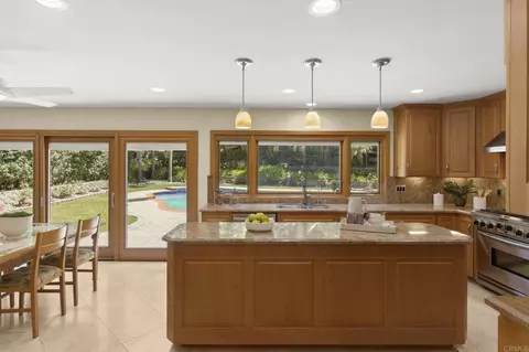 Kitchen - 5545 Coral Reef Ave, La Jolla, CA 92037 photo 5 of 6
