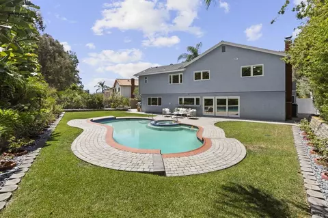 Exterior - 5545 Coral Reef Ave, La Jolla, CA 92037 photo 1 of 2