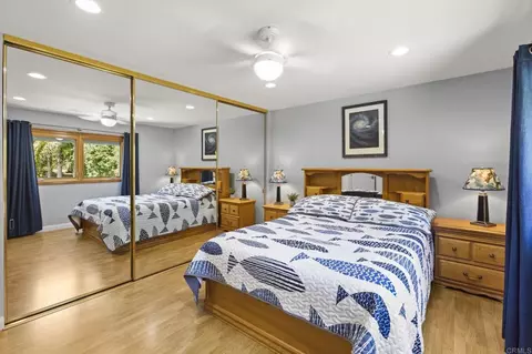 Bedroom - 5545 Coral Reef Ave, La Jolla, CA 92037 photo 6 of 7