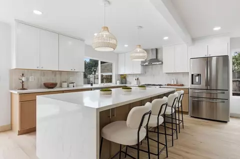 Kitchen - 1744 Village Run N, Encinitas, CA 92024 photo 7 of 9