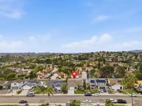 View/Area - 1744 Village Run N, Encinitas, CA 92024 photo 3 of 8