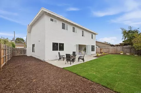 Exterior - 1744 Village Run N, Encinitas, CA 92024 photo 4 of 6
