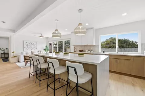 Kitchen - 1744 Village Run N, Encinitas, CA 92024 photo 6 of 9