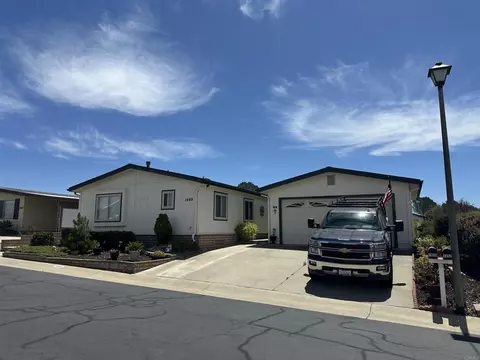 1449 Salem Ct, Oceanside, CA 92057 photo 2