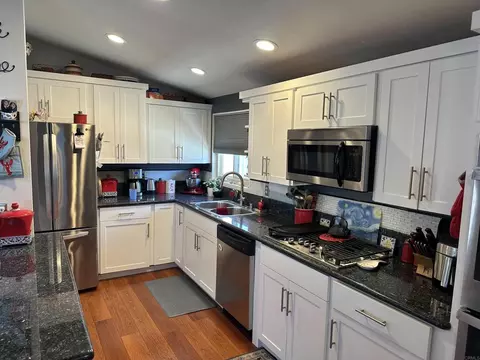 1449 Salem Ct, Oceanside, CA 92057 photo 4