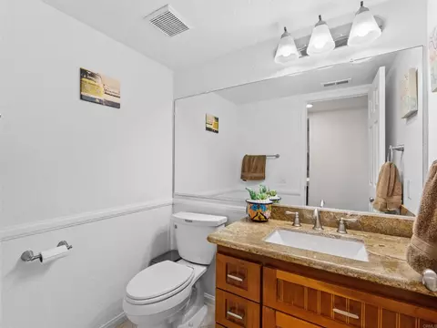 Bath - 1523 Madrid Dr, Vista, CA 92081 photo 1 of 6