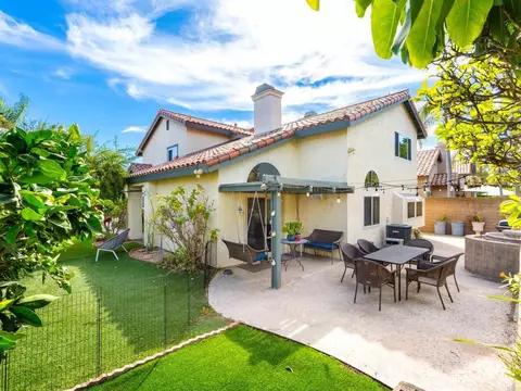 Exterior - 1523 Madrid Dr, Vista, CA 92081 photo 6 of 11
