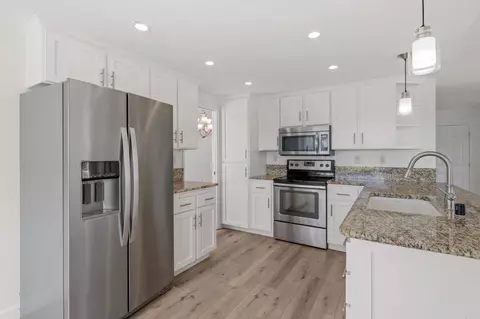 Kitchen - 3361 Par Dr, Oceanside, CA 92056 photo 1 of 4