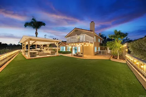 Exterior - 3361 Par Dr, Oceanside, CA 92056 photo 5 of 18
