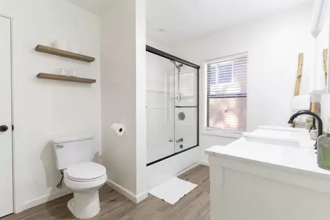 Bath - 131 E Aeroplane Blvd, Big Bear City, CA 92314 photo 1 of 3