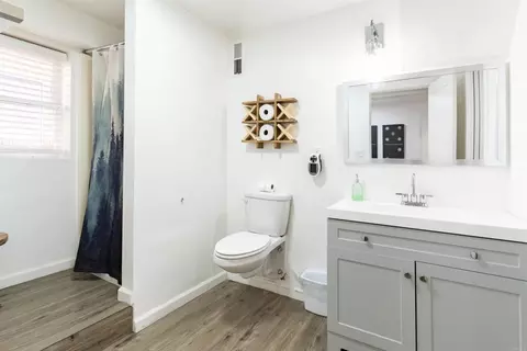 Bath - 131 E Aeroplane Blvd, Big Bear City, CA 92314 photo 2 of 3