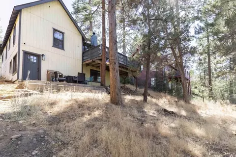 Exterior - 131 E Aeroplane Blvd, Big Bear City, CA 92314 photo 5 of 6