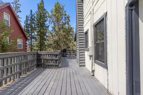 Exterior - 131 E Aeroplane Blvd, Big Bear City, CA 92314 photo 3 of 6