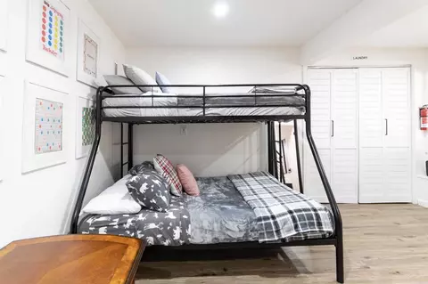 Bedroom - 131 E Aeroplane Blvd, Big Bear City, CA 92314 photo 6 of 11