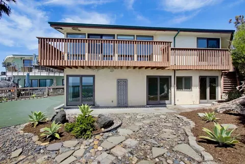 Exterior - 1660 Neptune Ave, Encinitas, CA 92024 photo 4 of 13
