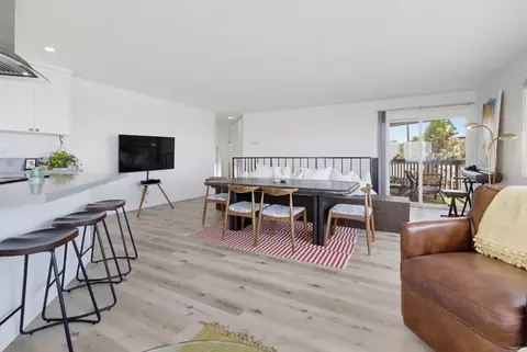 Dining - 1660 Neptune Ave, Encinitas, CA 92024 photo 2 of 2
