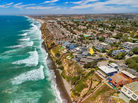 View/Area - 1660 Neptune Ave, Encinitas, CA 92024 photo 10 of 12
