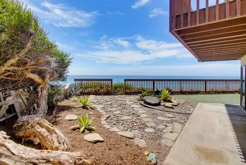 Exterior - 1660 Neptune Ave, Encinitas, CA 92024 photo 3 of 13