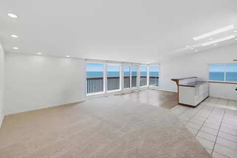 Living - 1660 Neptune Ave, Encinitas, CA 92024 photo 1 of 7