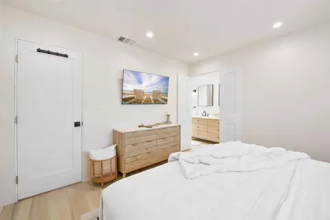 Bedroom - 1319 Knowles Ave, Carlsbad, CA 92008 photo 2 of 4