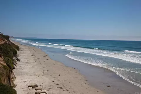 View/Area - 1319 Knowles Ave, Carlsbad, CA 92008 photo 11 of 12