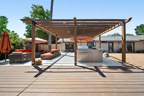 Exterior - 2020 Winterwarm Dr, Fallbrook, CA 92028 photo 7 of 18