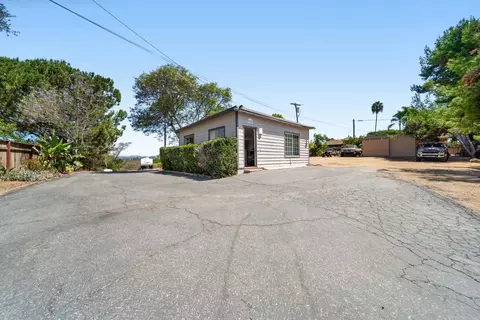 Exterior - 2020 Winterwarm Dr, Fallbrook, CA 92028 photo 13 of 18