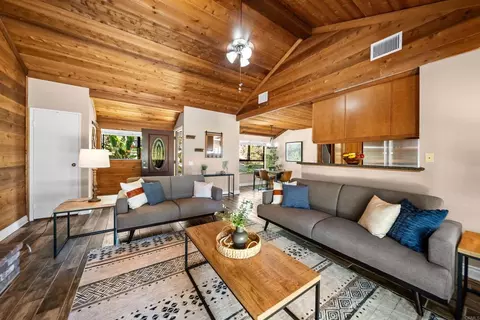 Living - 2020 Winterwarm Dr, Fallbrook, CA 92028 photo 2 of 9