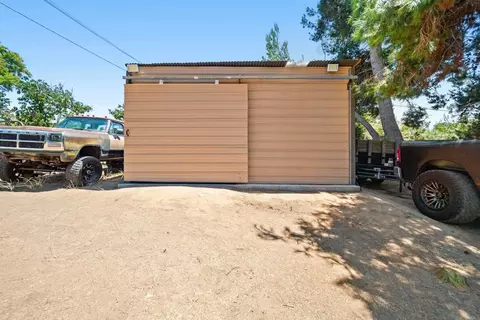 Exterior - 2020 Winterwarm Dr, Fallbrook, CA 92028 photo 17 of 18