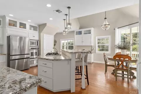 Kitchen - 45562 La Cruz Dr, Temecula, CA 92590 photo 2 of 4