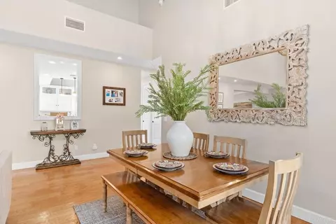 Dining - 45562 La Cruz Dr, Temecula, CA 92590 photo 2 of 3