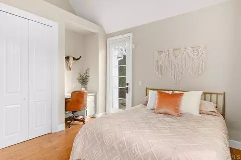 Bedroom - 45562 La Cruz Dr, Temecula, CA 92590 photo 4 of 7
