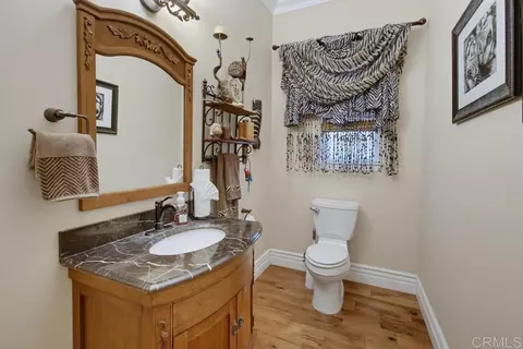 Bath - 16850 Old Survey Rd, Escondido, CA 92025 photo 2 of 4