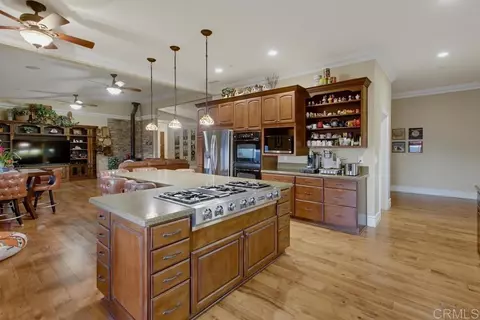 Kitchen - 16850 Old Survey Rd, Escondido, CA 92025 photo 2 of 4