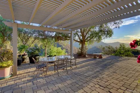 Exterior - 16850 Old Survey Rd, Escondido, CA 92025 photo 3 of 18