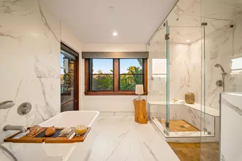 Bath - Undisclosed, Encinitas, CA 92024 photo 2 of 2