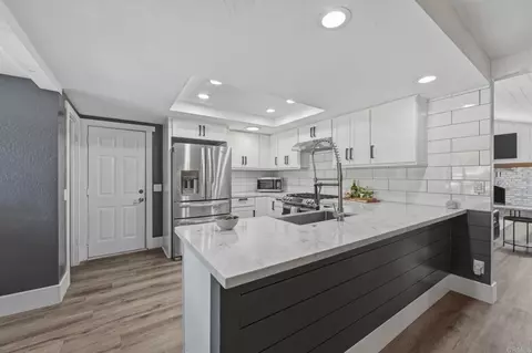 Kitchen - 929 Pepper Tree Ln, Fallbrook, CA 92028 photo 3 of 4