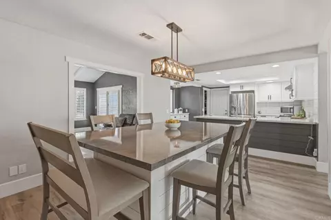 Dining - 929 Pepper Tree Ln, Fallbrook, CA 92028 photo 3 of 3