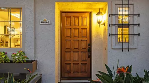Entry Way - 6854 Maple Leaf Dr, Carlsbad, CA 92011 photo 2 of 2