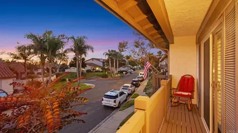 Exterior - 6854 Maple Leaf Dr, Carlsbad, CA 92011 photo 7 of 14
