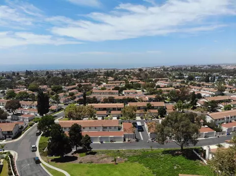 View/Area - 6854 Maple Leaf Dr, Carlsbad, CA 92011 photo 5 of 5