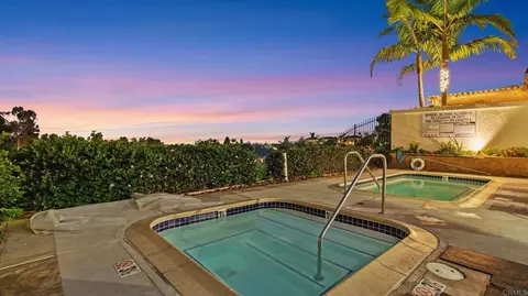 Exterior - 6854 Maple Leaf Dr, Carlsbad, CA 92011 photo 11 of 14