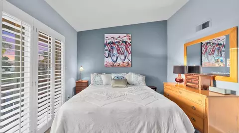 Bedroom - 6854 Maple Leaf Dr, Carlsbad, CA 92011 photo 4 of 5