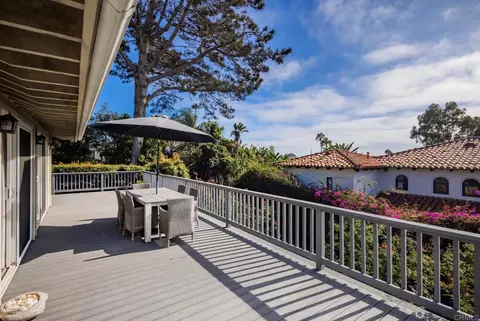 Exterior - 279 Hillcrest Dr, Encinitas, CA 92024 photo 7 of 9