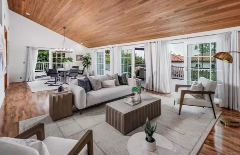 Living - 279 Hillcrest Dr, Encinitas, CA 92024 photo 1 of 3