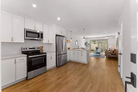 Kitchen - 363 Orwell Ln, Encinitas, CA 92024 photo 2 of 3